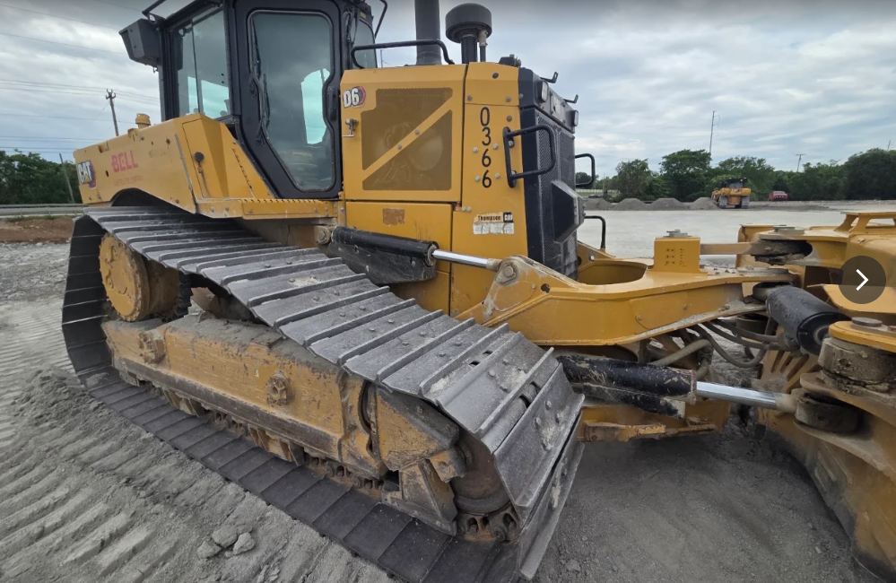CAT D6 dozer serviced on-site by Patriot HD in Middle Tennessee